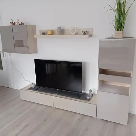 Apartment Work&stay 6 Betten Dusche Küche Balkon Garten Plettenberg