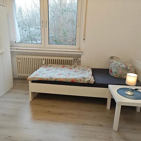 Apartment Work&stay 6 Betten Dusche Küche Balkon Garten