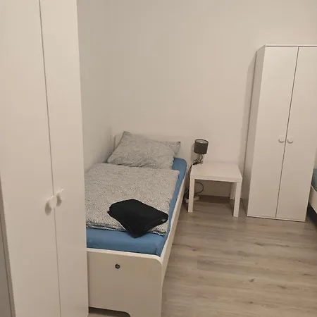 Work&stay 6 Betten Dusche Küche Balkon Garten Apartment Plettenberg