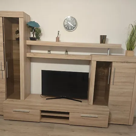 Apartment Work&stay 6 Betten Dusche Küche Balkon Garten