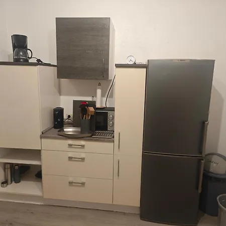 Work&stay 6 Betten Dusche Küche Balkon Garten Apartment