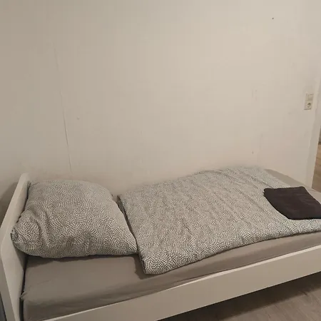 Apartment Work&stay 6 Betten Dusche Küche Balkon Garten *